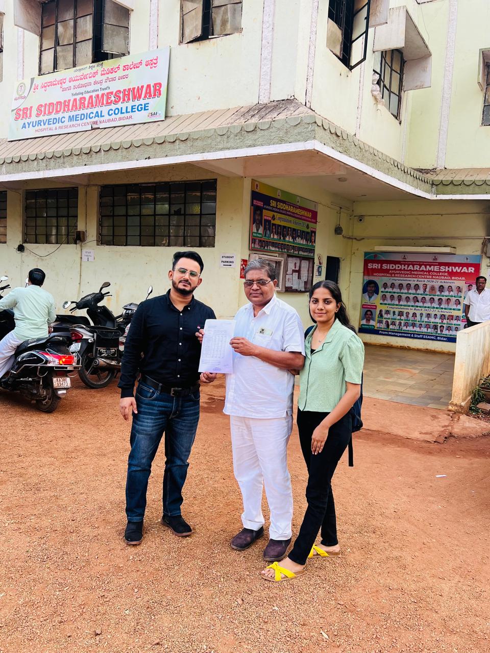 College visit with students and faculty